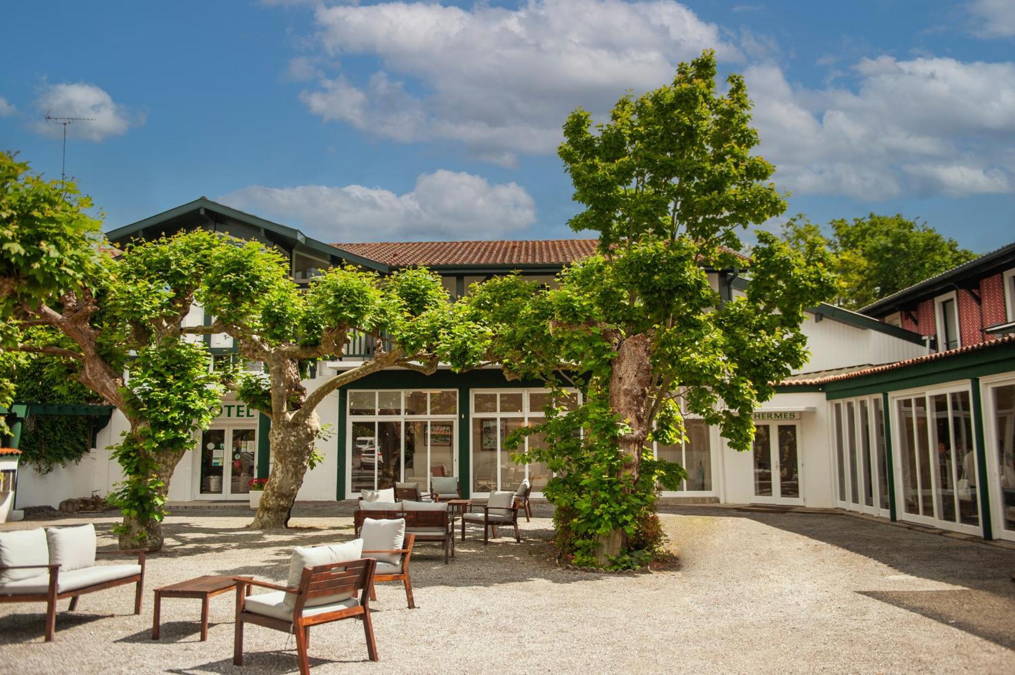 Logis Thermal Saubusse Exterior photo